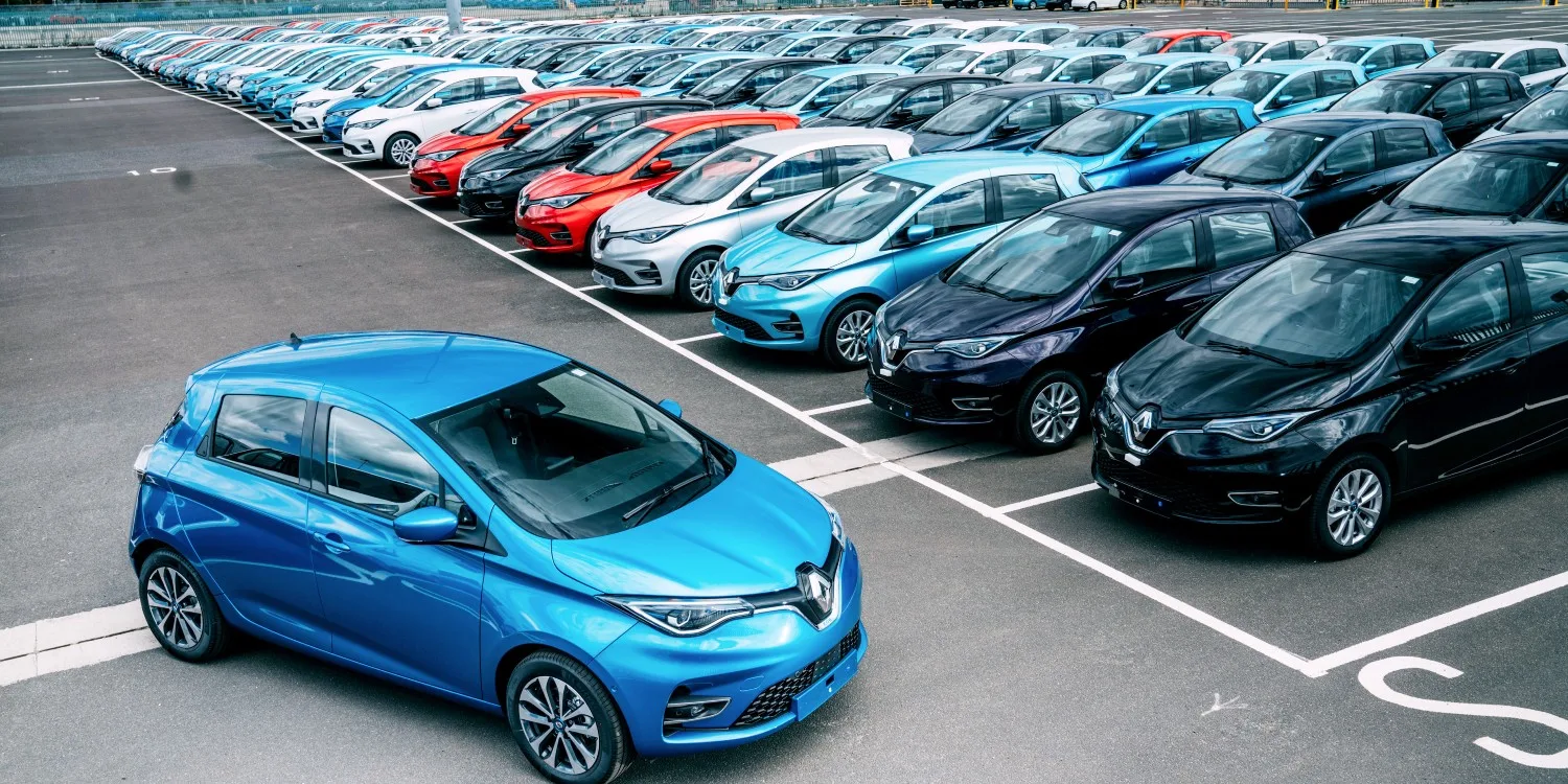Rodi Road Trip: Le migliori opzioni di noleggio auto per una vacanza indimenticabile