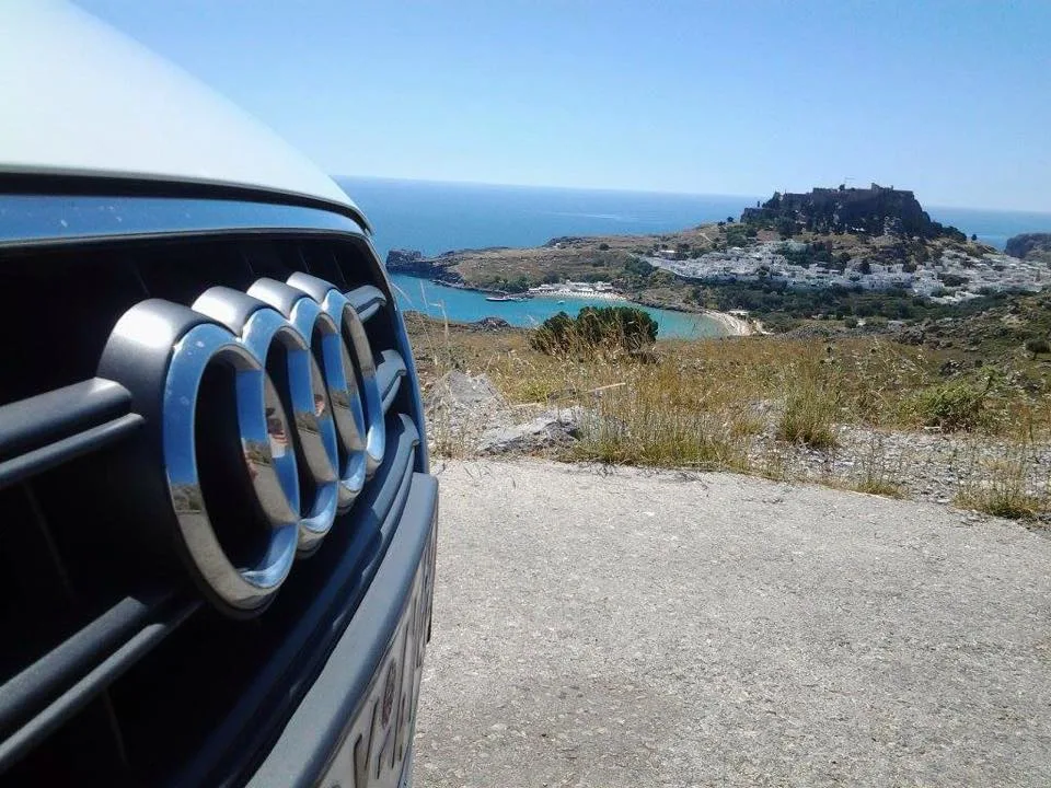 Peut-on louer une voiture et faire le tour de Rhodes en une journée ?
